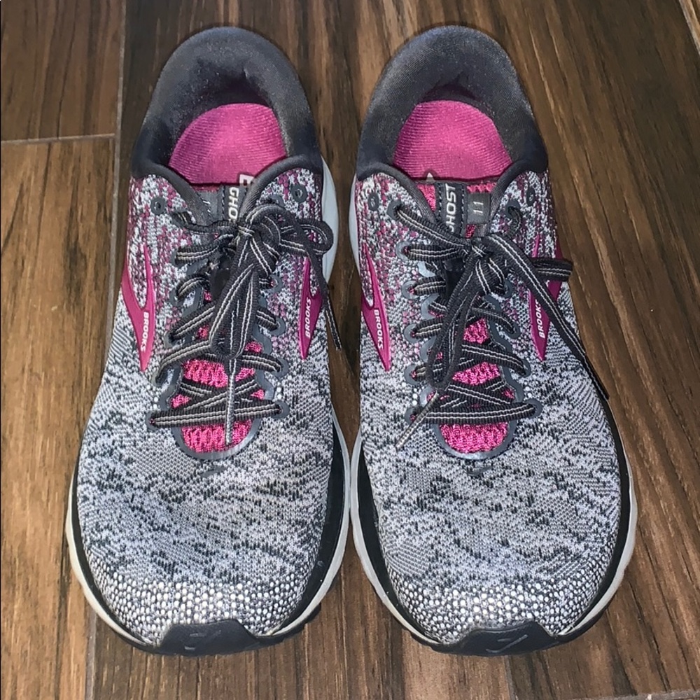 Brooks Ghost 11 - size 8